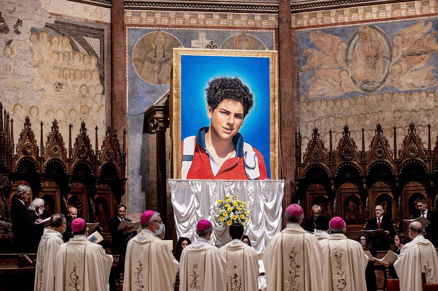 Carlo Acutis, Italian teenager nicknamed 'God's influencer,' set to become  Catholic Church's first millennial saint | CNN