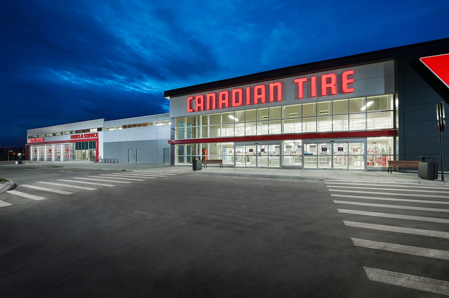 Canadian Tire • MHB PHOTO-GRAF | Calgary Architecture . Corporate ...