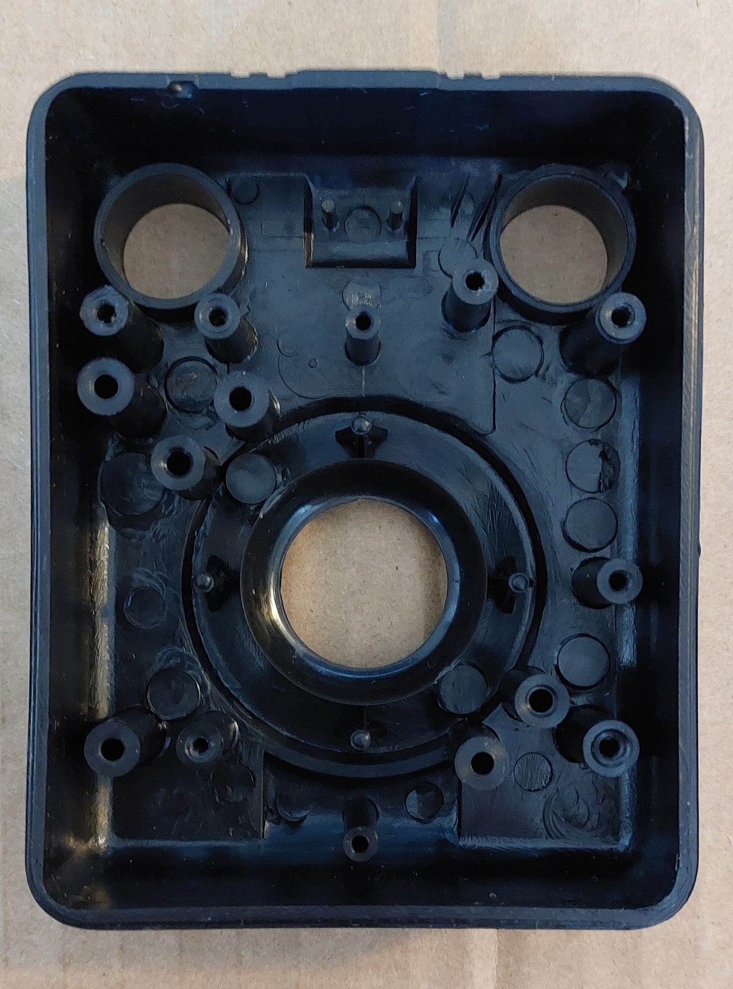 Vista interior del Joystick para Atari 2600.