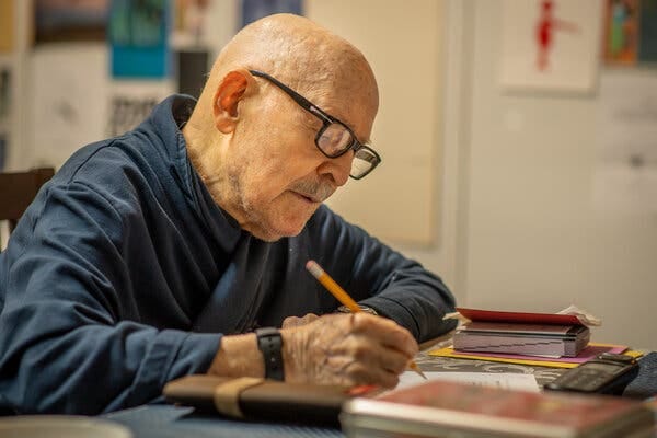 Joe Caroff, Who Gave James Bond His Signature 007 Logo, Dies at 103 - The  New York Times