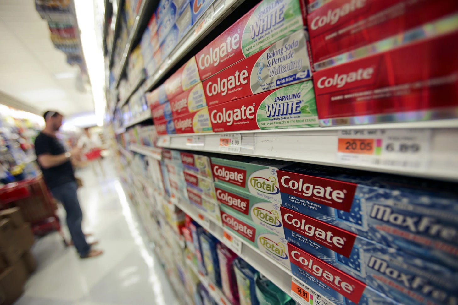 Colgate-Palmolive Settles Claims Over Asbestos in Its Talc - Bloomberg