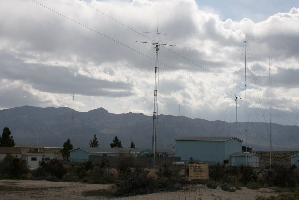 Art Bell complex_07 | It truly is an incredible antenna farm… | /-/ooligan  | Flickr Art Bell complex_07 | It truly is an incredible antenna farm… | /-/ooligan  | Flickr
