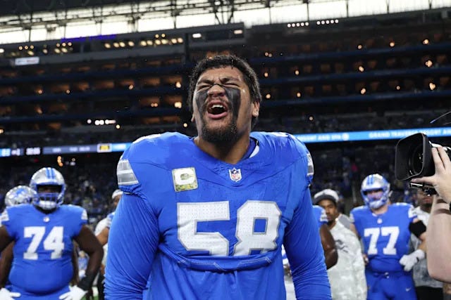 Those tricky Lions! Detroit wanted 335-pound tackle Penei Sewell to pass it  downfield - Yahoo Sports