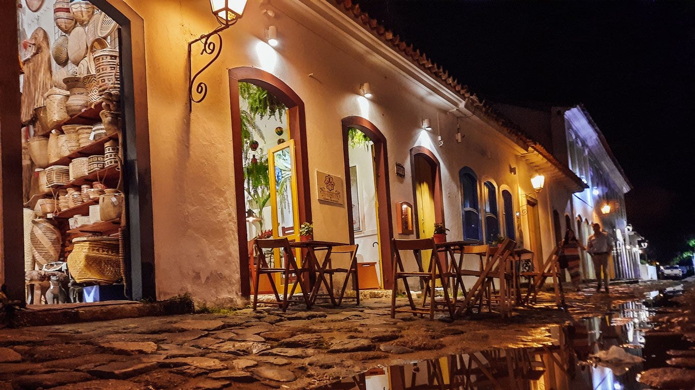 O que fazer em Paraty à noite: 13 ideias para se divertir