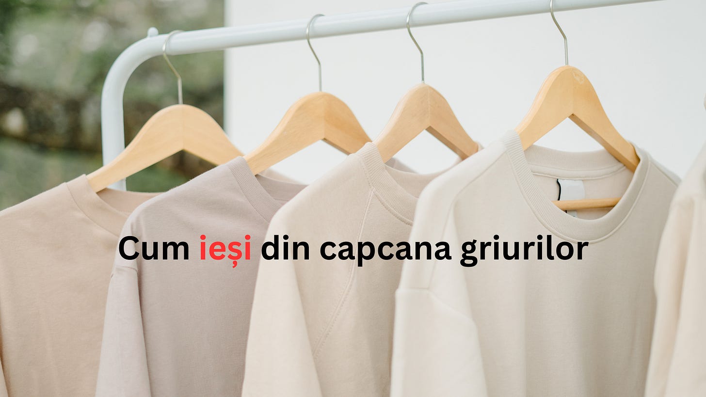 coperta: bluze in nuante neutre