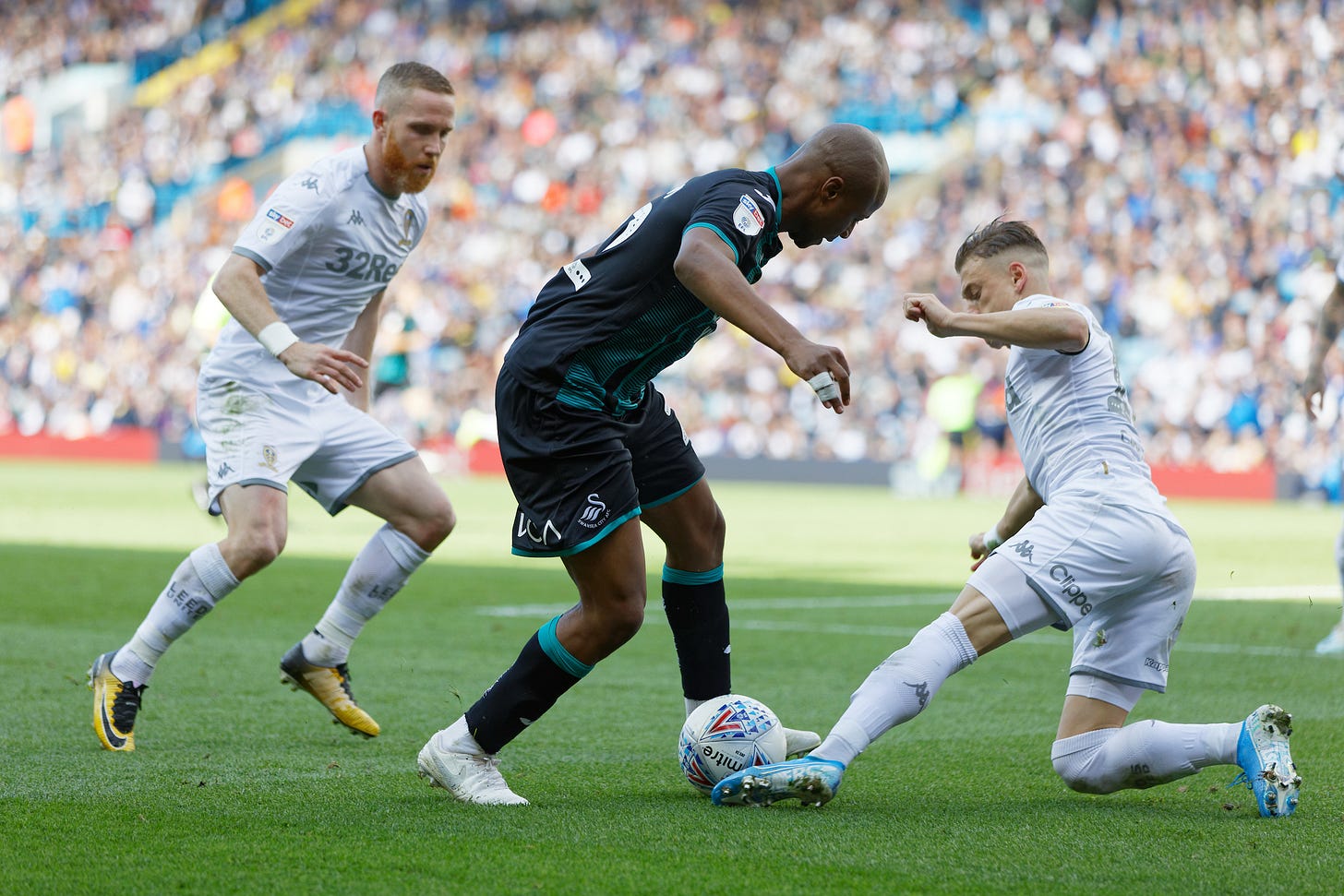 Gallery | Leeds United v Swansea City | Swansea