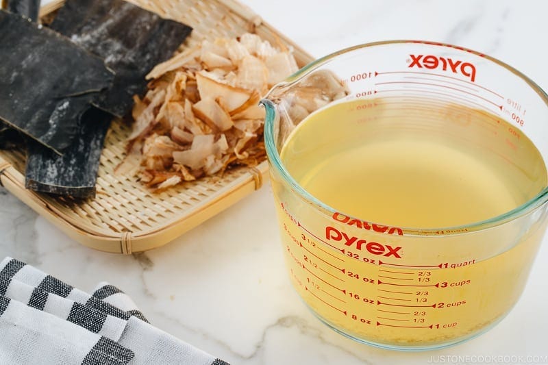 How To Make Dashi だしの作り方 • Just One Cookbook