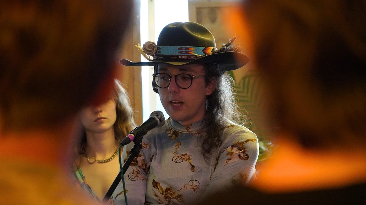 Rally for Ríhanna: Legal defense fundraiser packs downtown bar