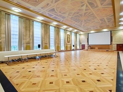 QE2 Conference Hall