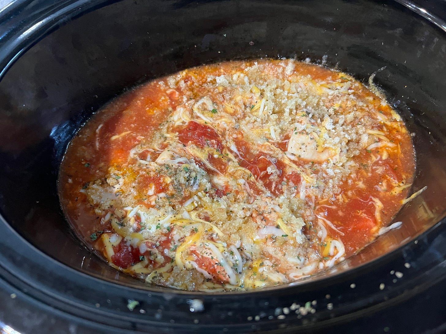 photo of chicken parmesan in a slow cooker