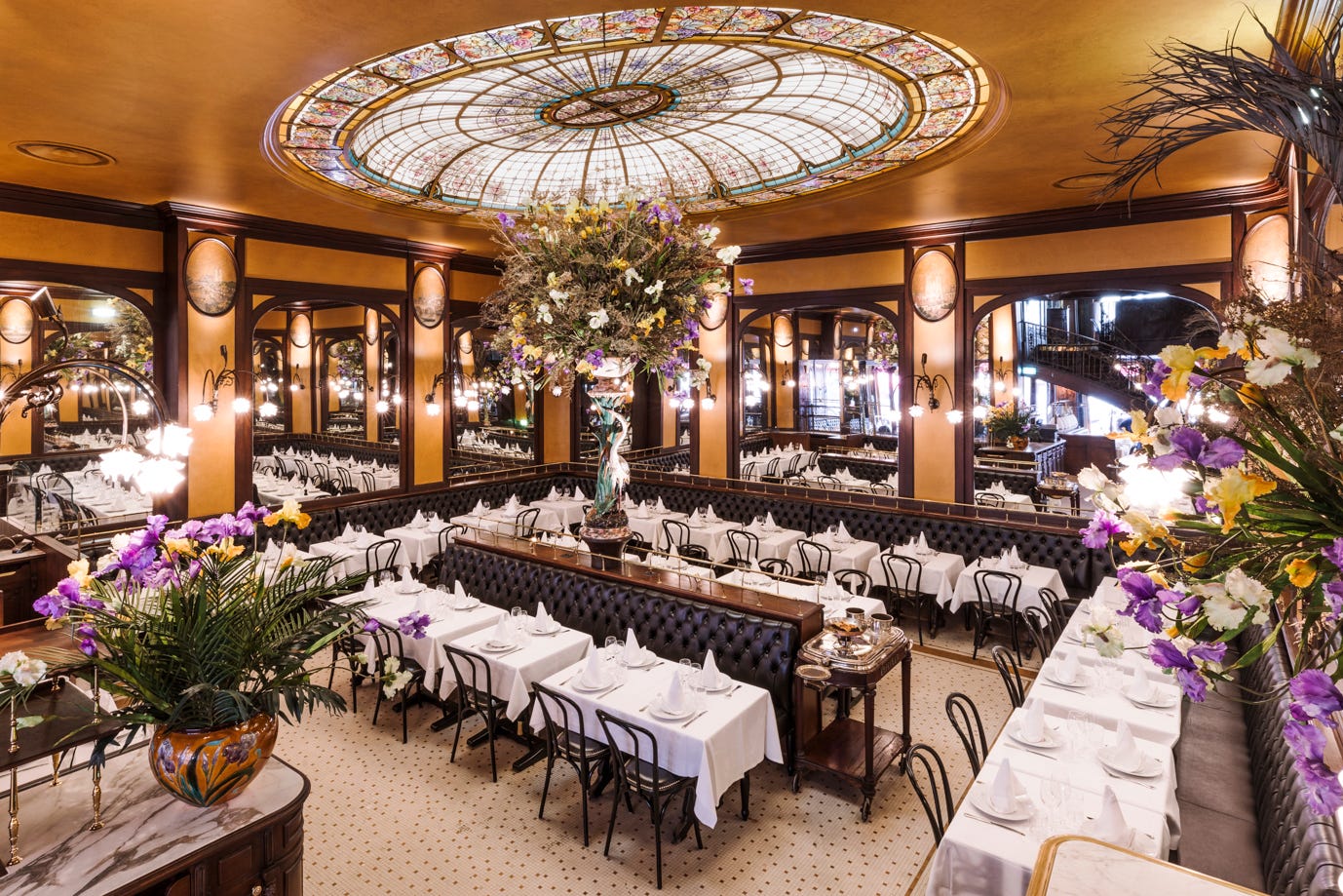 How to recognize a (truly) traditional French restaurant