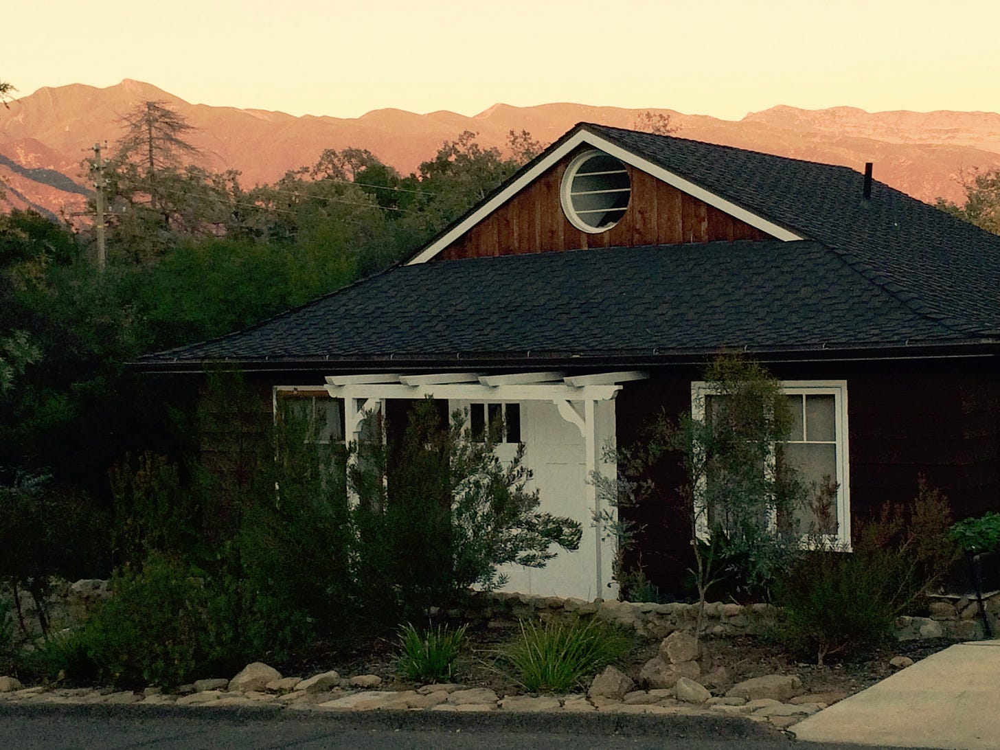 Pink Moment, Ojai - Photo Philip Houtz Pink Moment, Ojai - Photo Philip Houtz