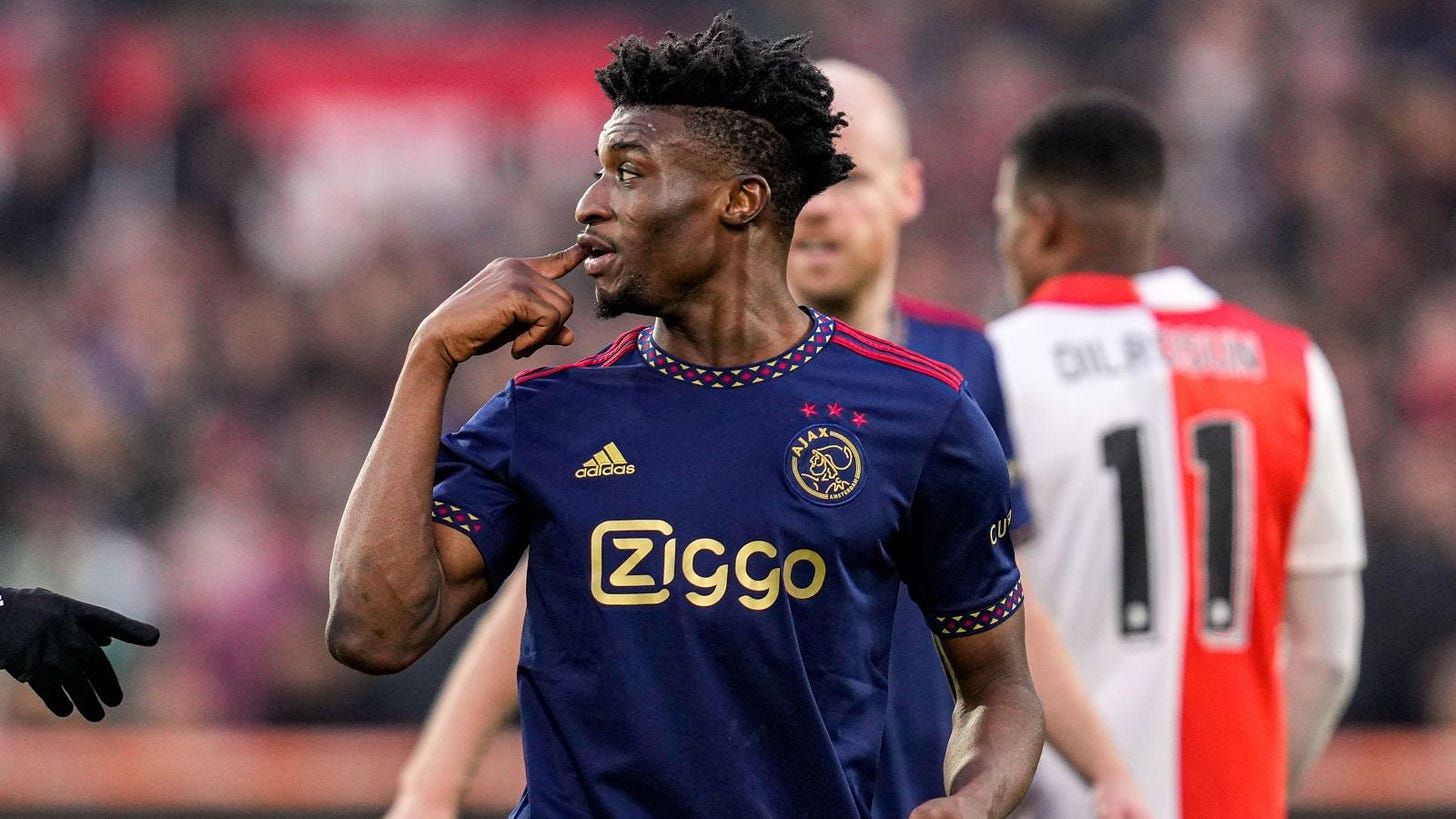 Chelsea 'close' to 'agreeing personal terms' with Arsenal target who could replace £50m midfielder Chelsea 'close' to 'agreeing personal terms' with Arsenal target who could replace £50m midfielder
