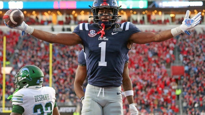Unpacking Future Packers: No. 21, Ole Miss WR De'Zhaun Stribling Unpacking Future Packers: No. 21, Ole Miss WR De'Zhaun Stribling