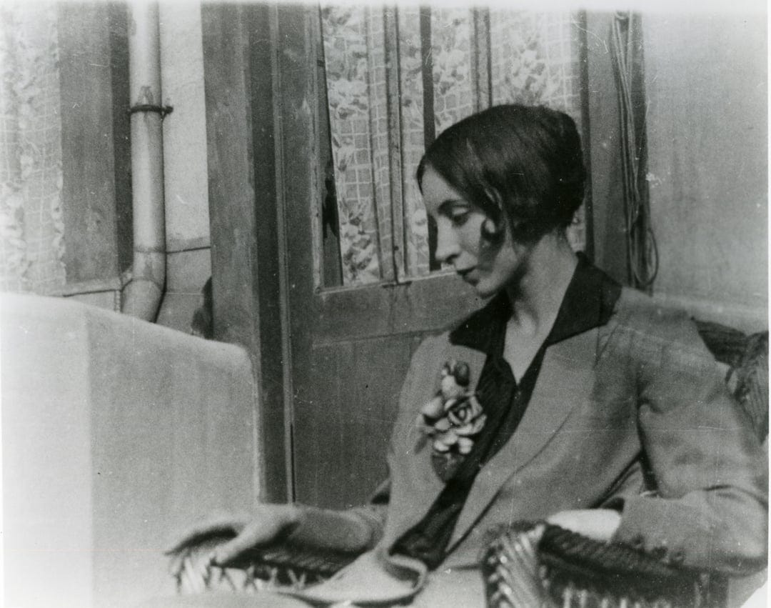 The author Anaïs Nin (1930s) : r/OldSchoolCool