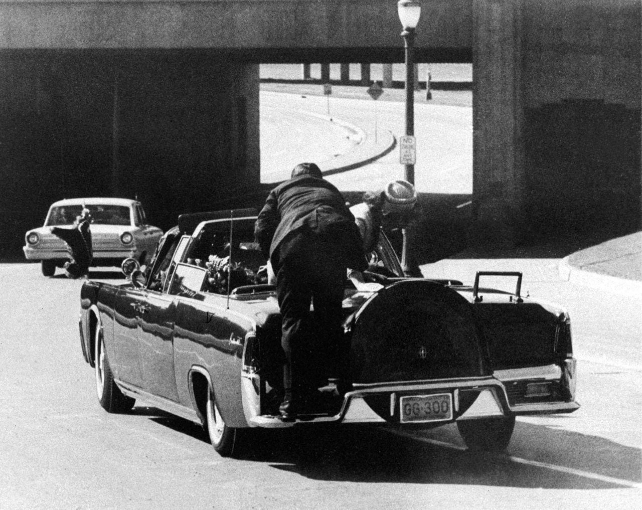 'Death stalks Dallas motorcade': The assassination of President John F ...