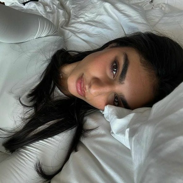 girl on the internet\ud81a\uddb9