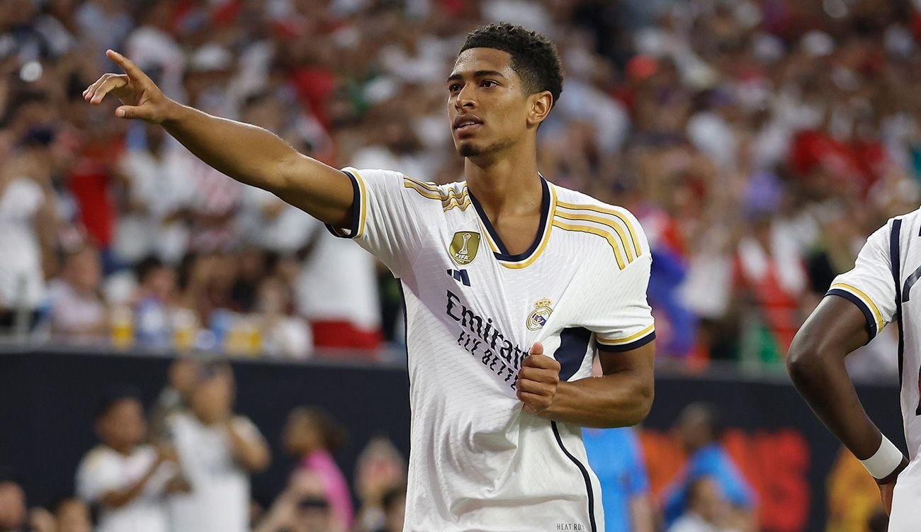 Bellingham 'gets away' with Real Madrid and leads the victory against  United (2-0)