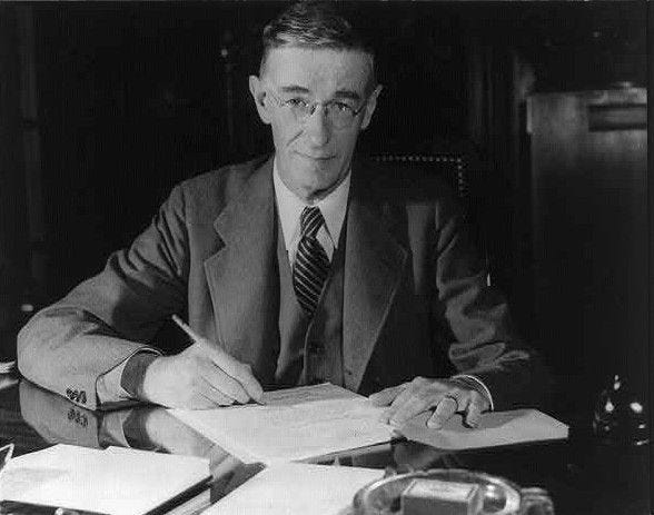 Vannevar Bush looking fly. Vannevar Bush looking fly.