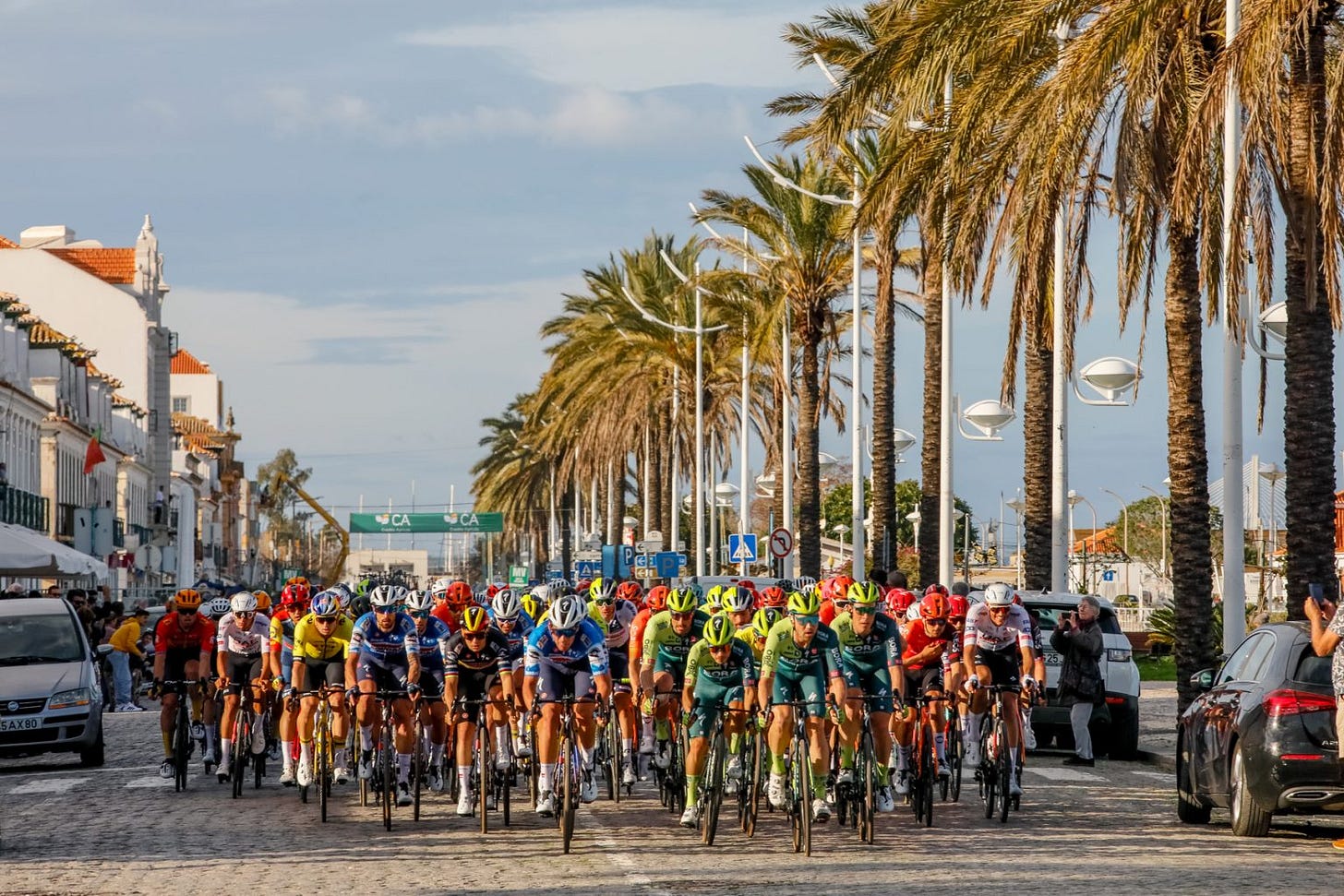 Peloton during the 2024 edition of the Volta ao Algarve approaching a sprint finish (Image Credit: Voltaaoalgarve.com) Peloton during the 2024 edition of the Volta ao Algarve approaching a sprint finish (Image Credit: Voltaaoalgarve.com)