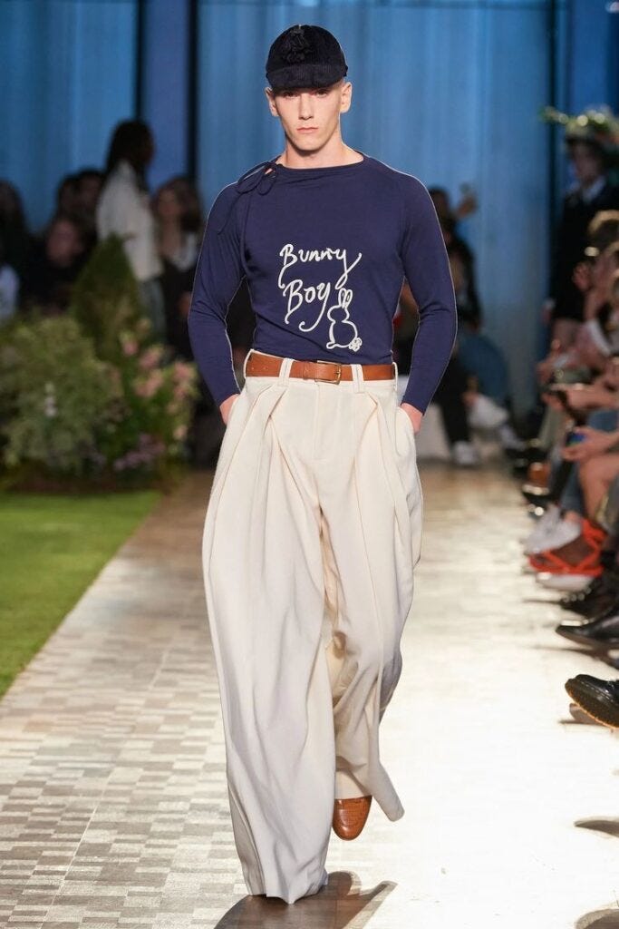 Como usar calça oversized: a tendência que tomou o street style