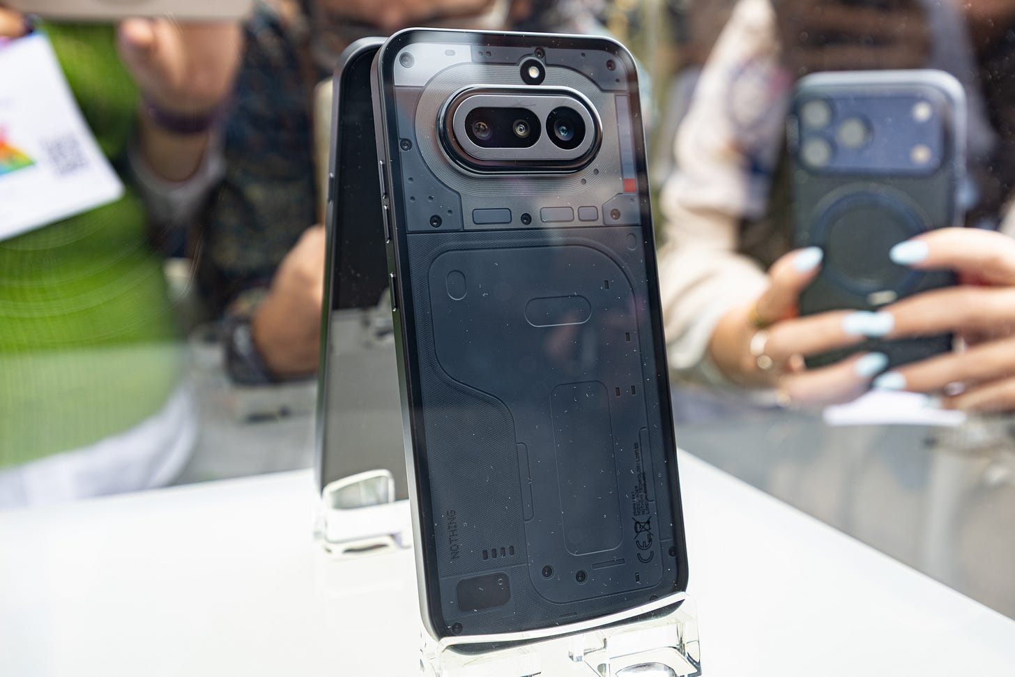 Nothing Phone 4a color in black