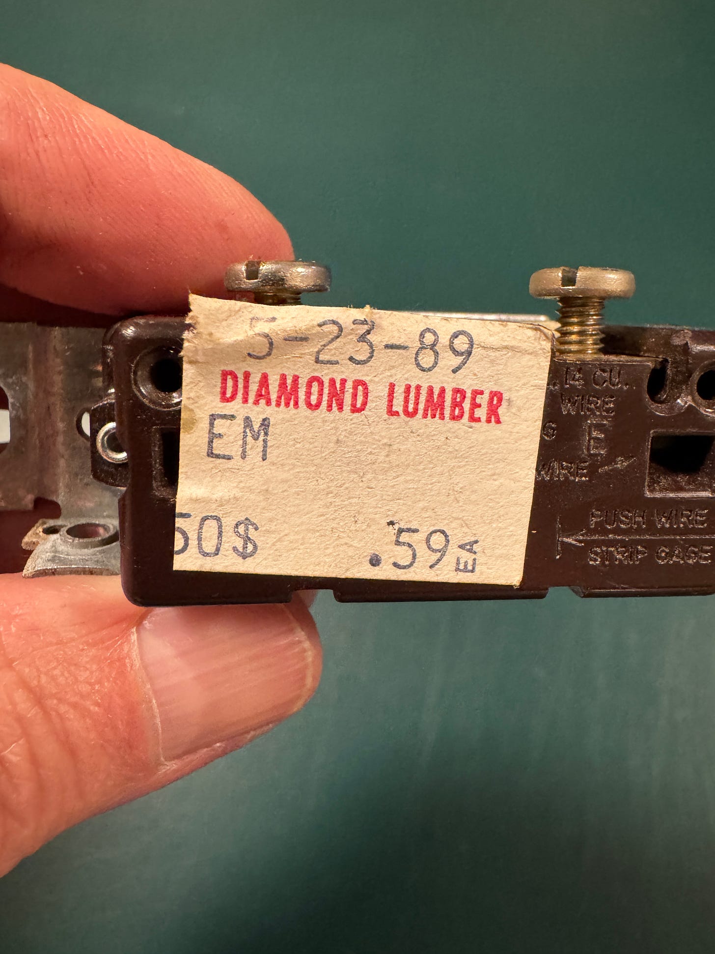 Old faulty light switch Old faulty light switch
