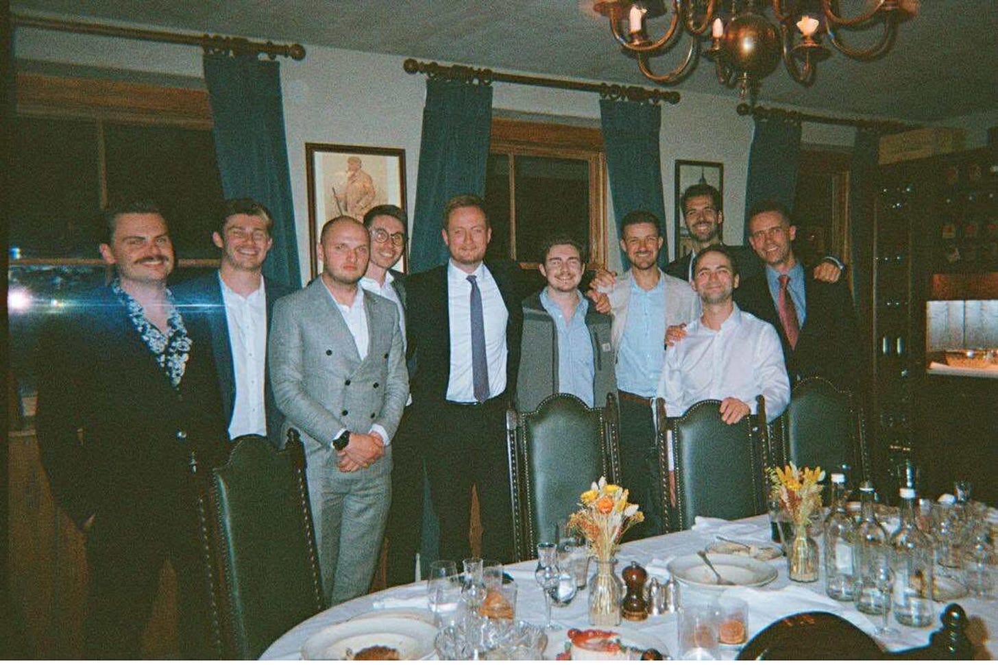 Dollar Commerce deleting instagram