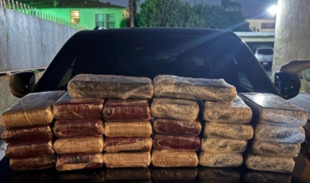 26 kilos of Sinaloa Cartel cocaine seized in Los Angeles (August, 2025) 26 kilos of Sinaloa Cartel cocaine seized in Los Angeles (August, 2025)
