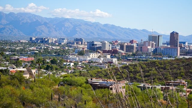 Tucson, Arizona skyline