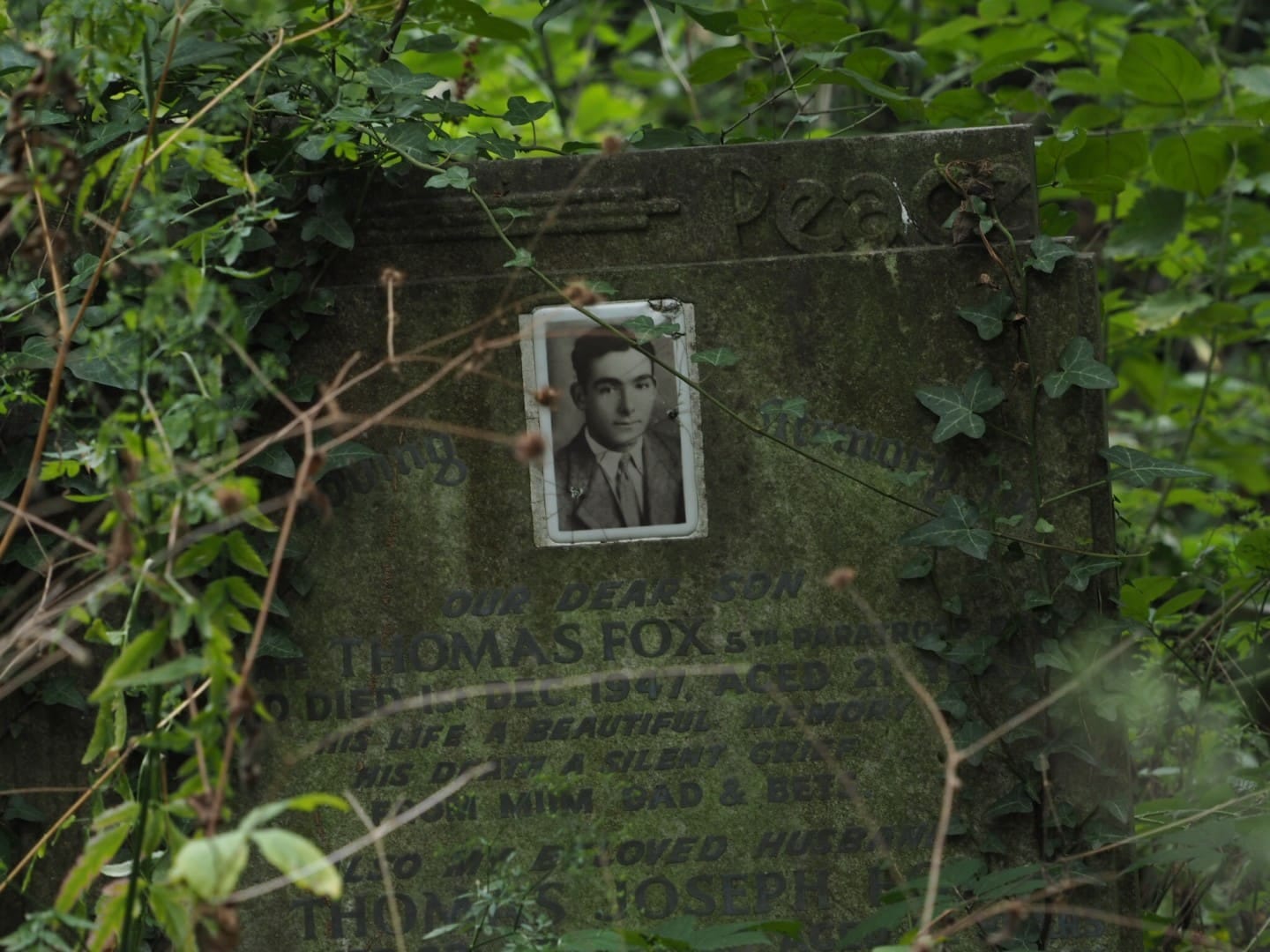 Tower Hamlets Cemetery Park