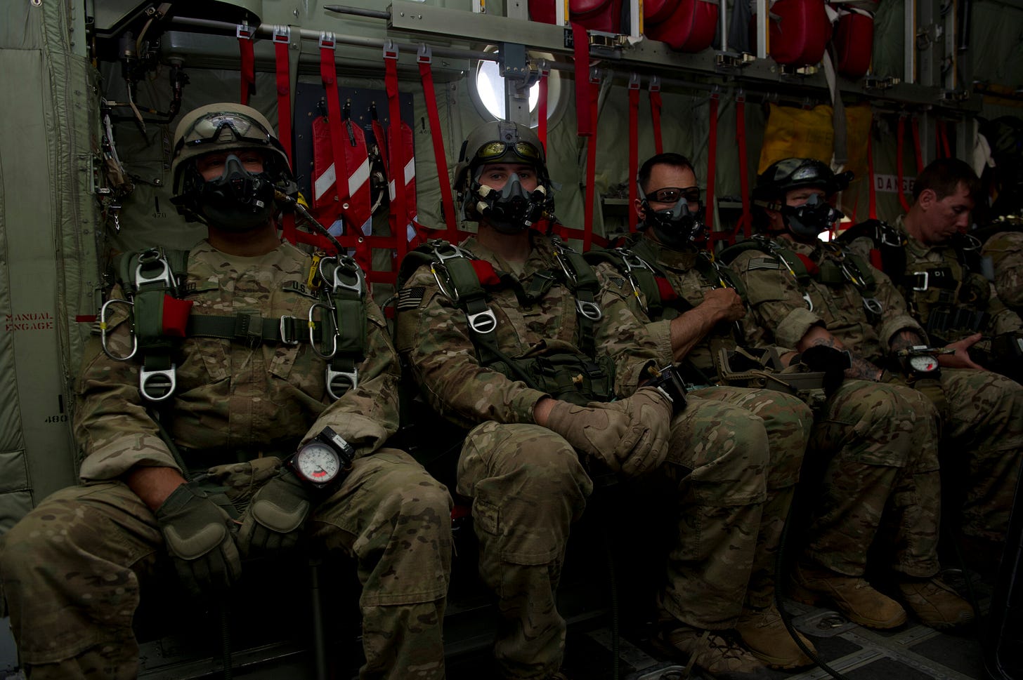 File:7th SFG prepare to HALO jump during exercise Emerald Warrior.jpg -  Wikimedia Commons