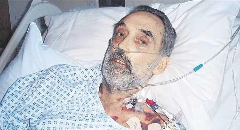 The last image of George Best after he died due to a long battle with  alcoholism : r/lastimages