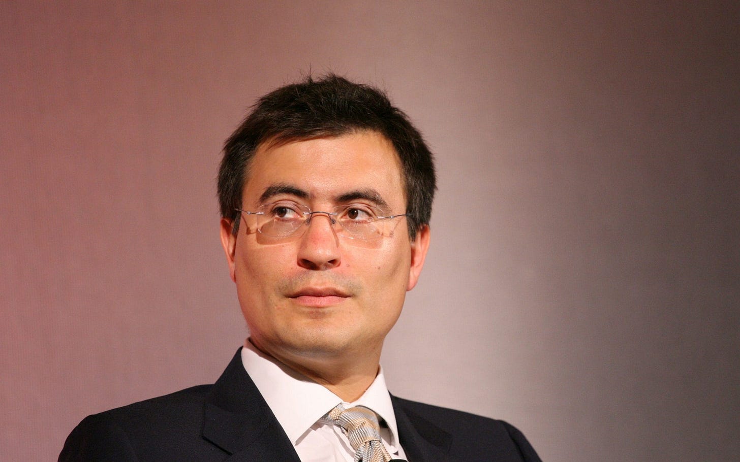 10가지 '대체 불가능한' 자산: 크리스 혼의 680억 달러 포트폴리오 분석