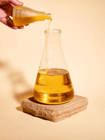 What Makes the Best Facial Oils?
