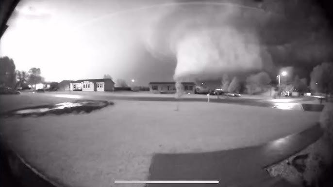 Doorbell camera video of the EF-3+ Enderlin tornado on June 20