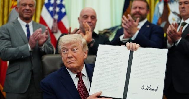 Joe Rogan sucks up to Trump in the Oval Office after claiming he felt  'betrayed' by president over Iran war - AOL