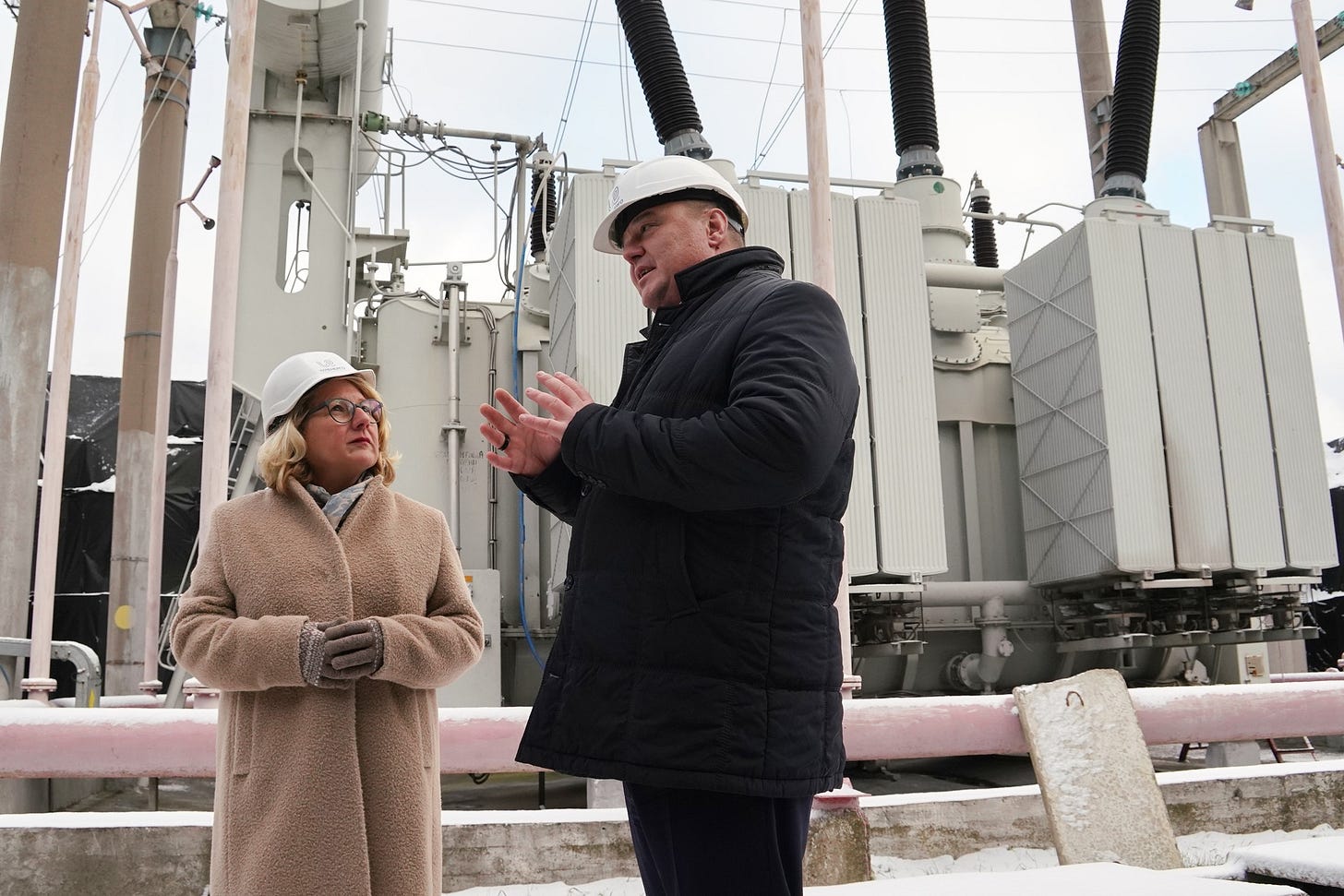 Возможно, это изображение 2 человека