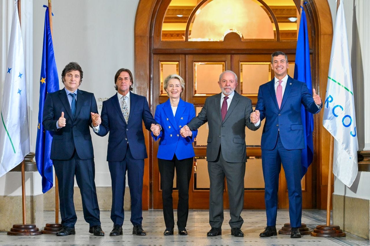 Ursula Von der Leyen and the four Mercosur Head of States in Montevideo, Uruguay on Friday - Photo: Ricardo Stuckert