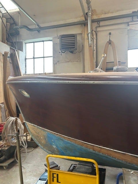 RIVA CEAUSESCU 5.jpg