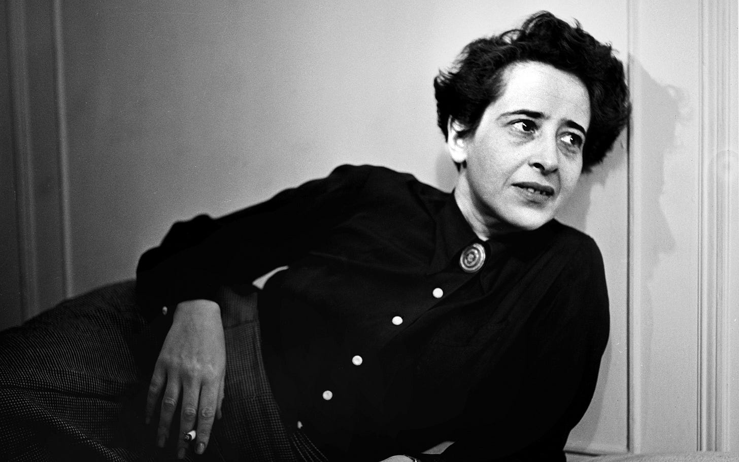 Belonging and exile made Hannah Arendt a cosmopolitan | Aeon Essays Belonging and exile made Hannah Arendt a cosmopolitan | Aeon Essays