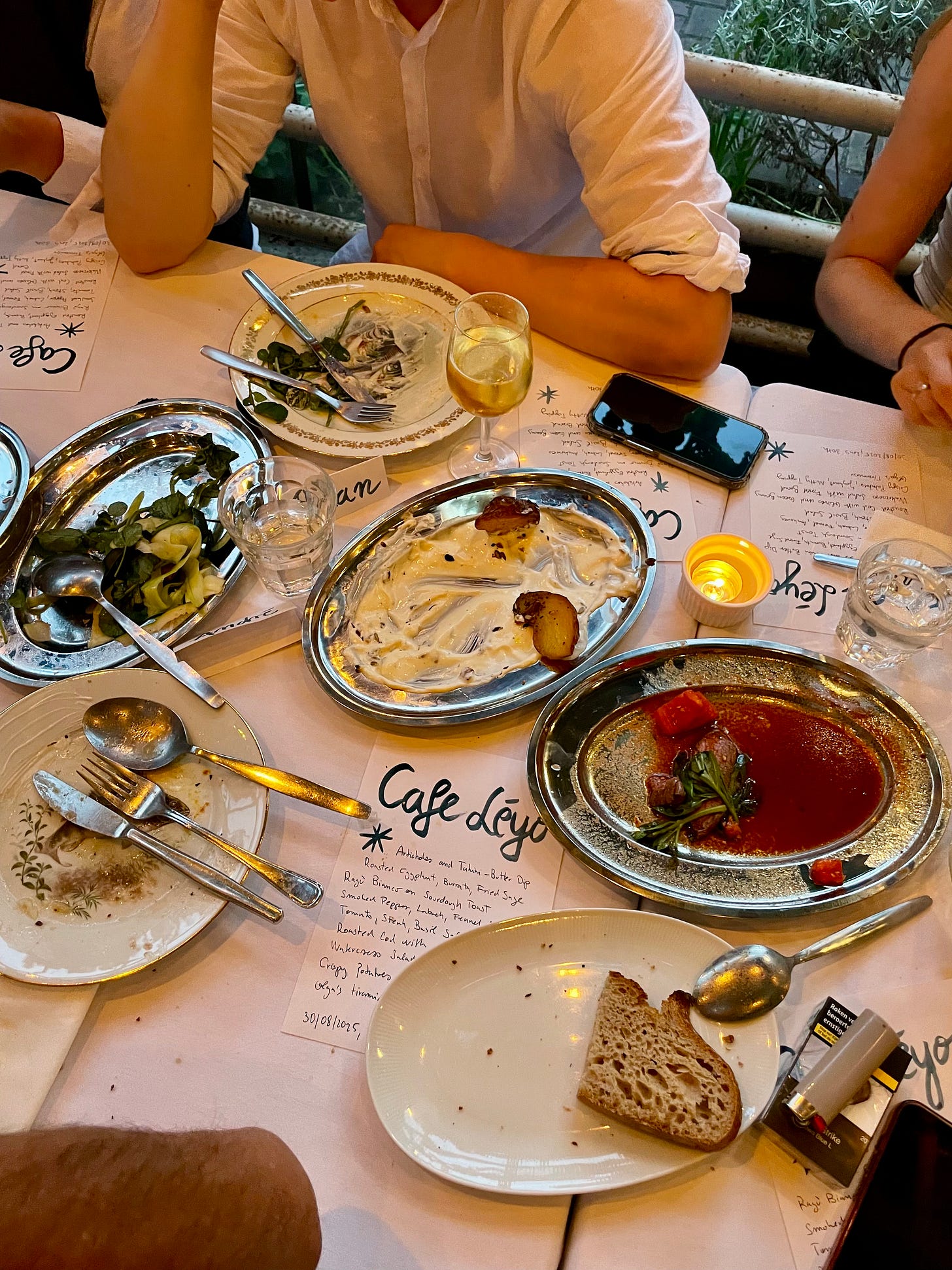 30 lessons at 30. - by Leonarda Komen - Cafe Léyo, image size:1456x1941