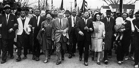 The Montgomery Bus Boycott: Rosa Parks and The Montgomery Bus boycott ...