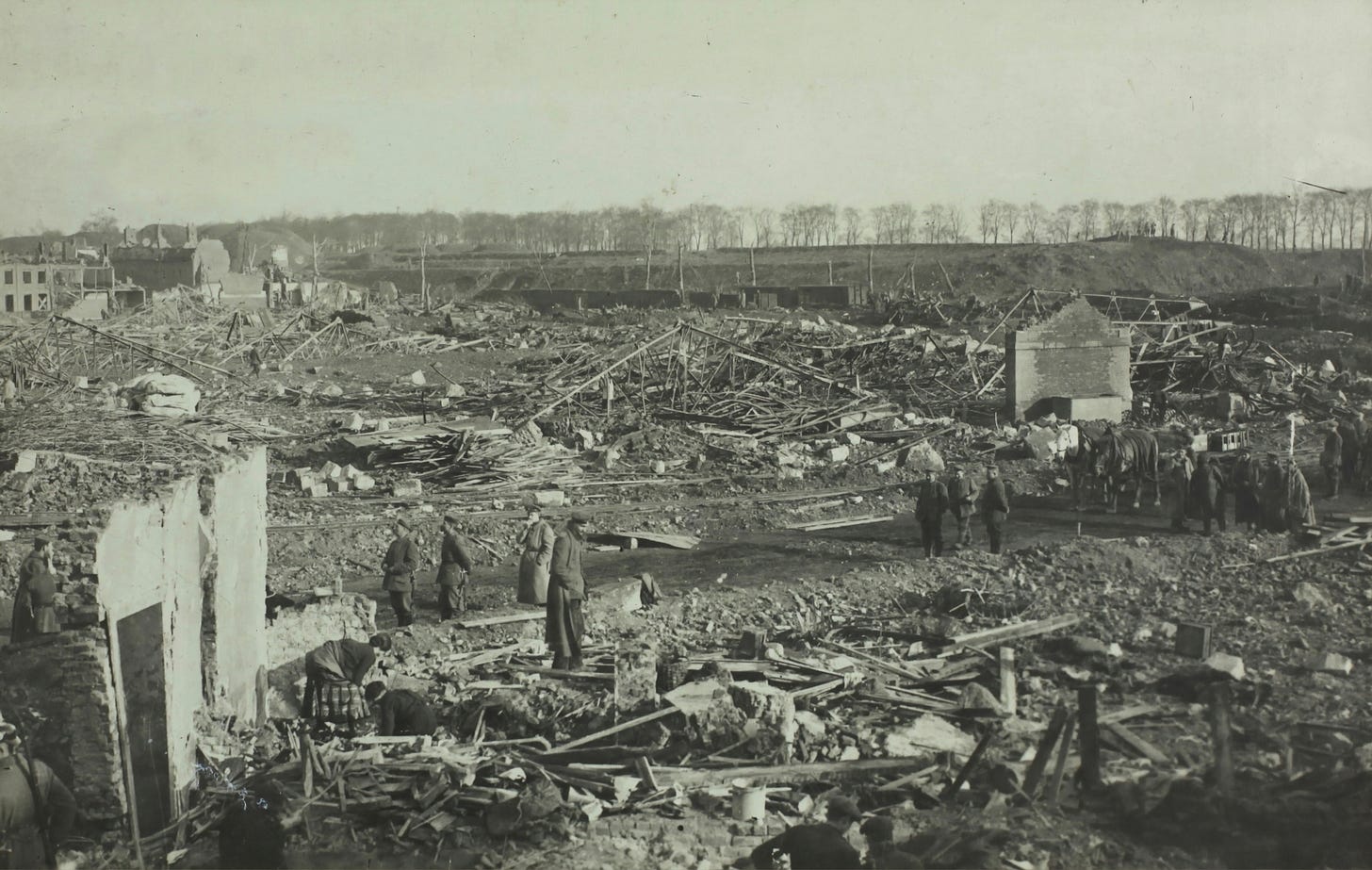 wreckage after nuclear bombing
