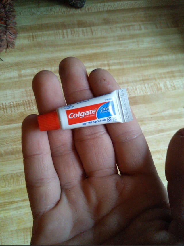 This very tiny toothpaste tube : r/mildlyinteresting This very tiny toothpaste tube : r/mildlyinteresting