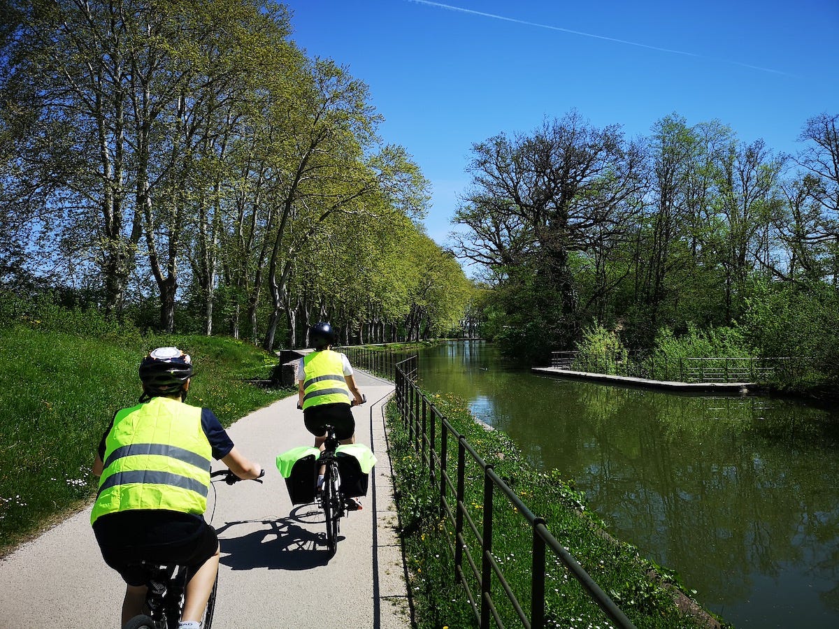 Riding bikes along the The Canal du Midi