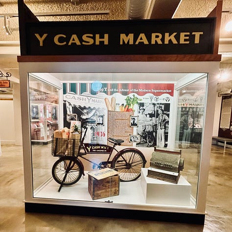 galleries, signs, displays, exhibits