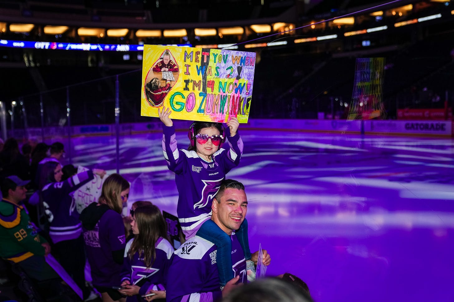 Sign: "Met you when I was 2! I'm 4 now! Go Zumwinkle!"