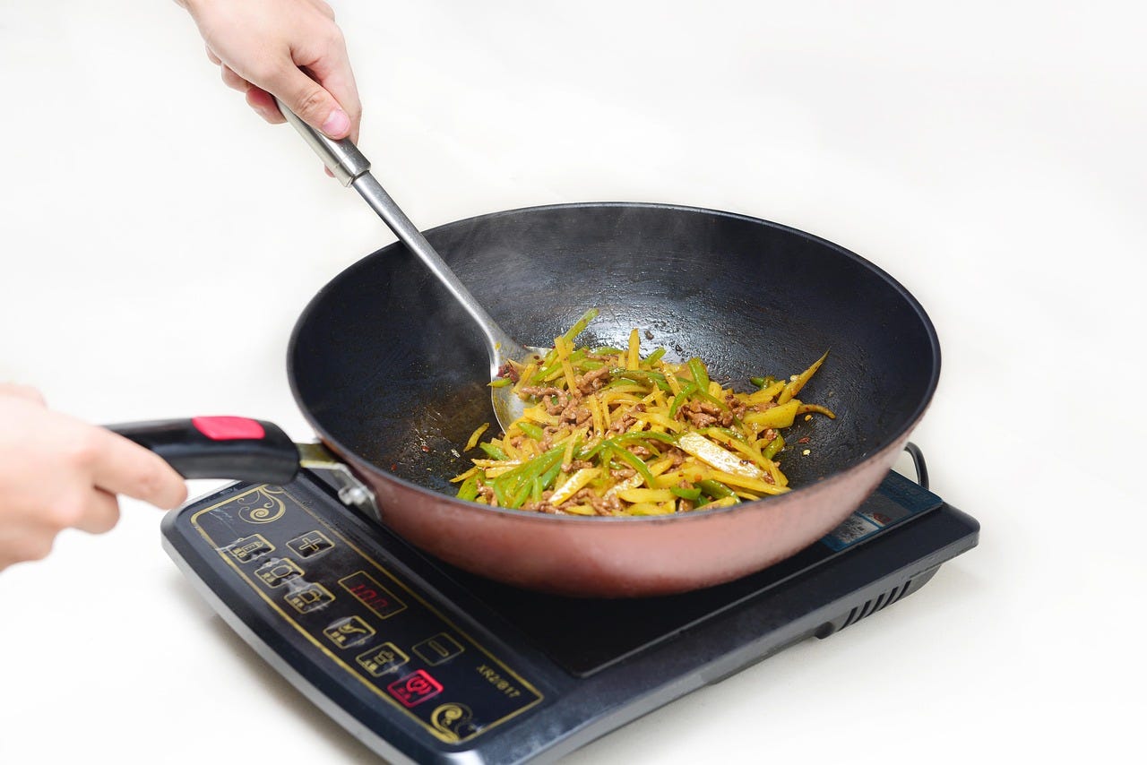 Single burner portable induction cooktop