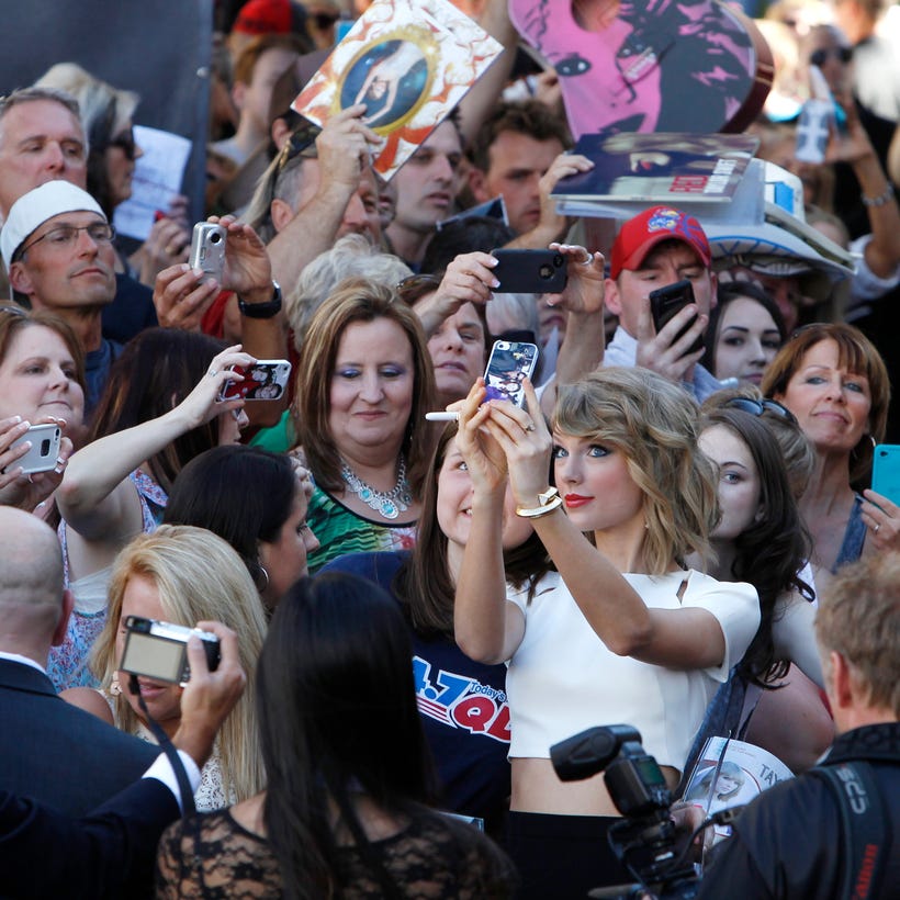 Taylor Swift's Senior Swifties—The Rise of the Boomer Taylor Swift Fan -  Air Mail